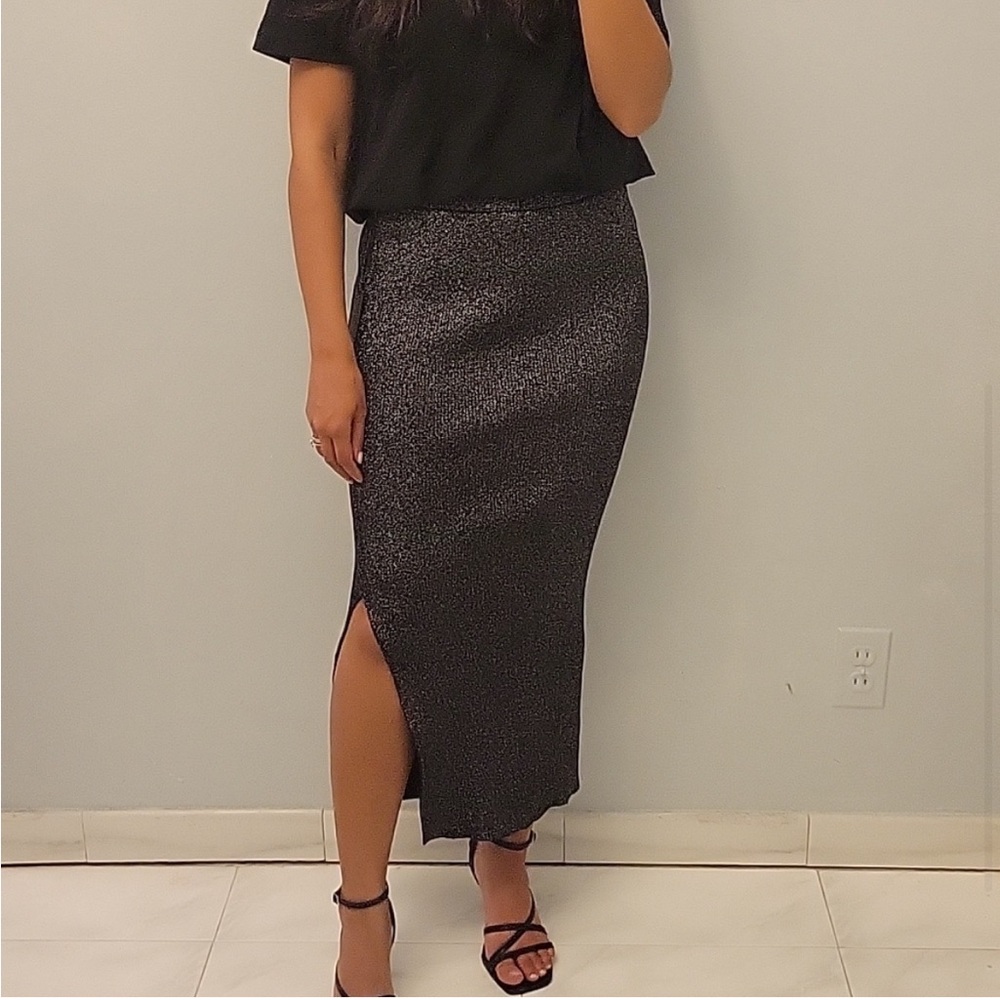 House of Harlow 1960 shimmery knit midi skirt Large - Picture 8 of 8